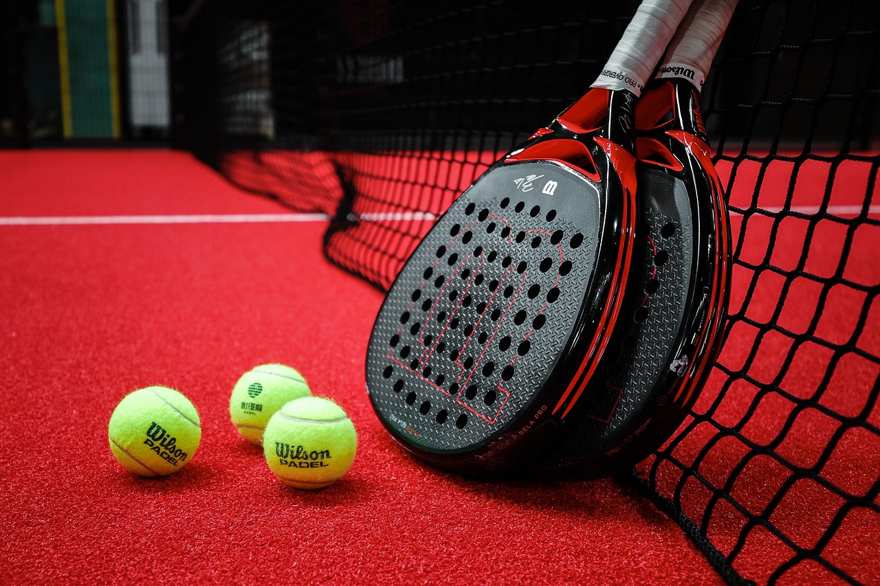 padel, padel racket, tennis balls, balls, paddle tennis, wilson, sports, racket, net, sports equipment, tennis court, closeup, padel, padel, padel, padel, padel